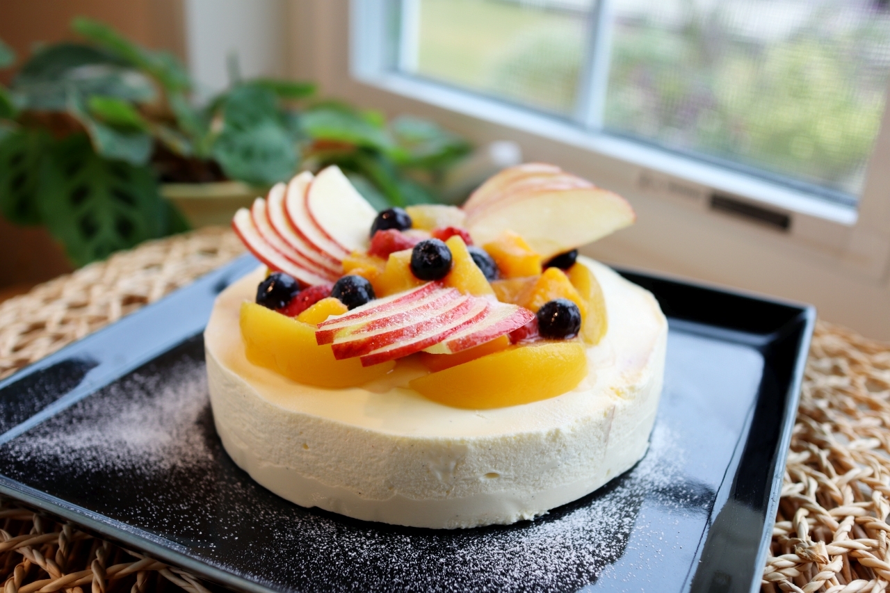 ぶどうとイチジクのケーキ